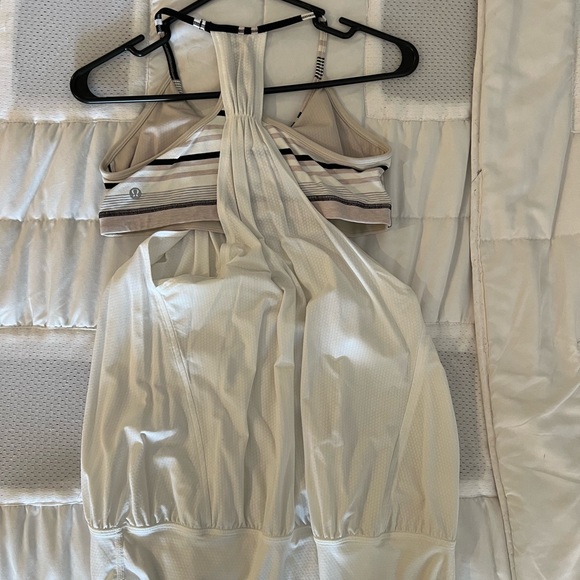 Lululemon Tank w/ built in sports Bra - Picture 2 of 2